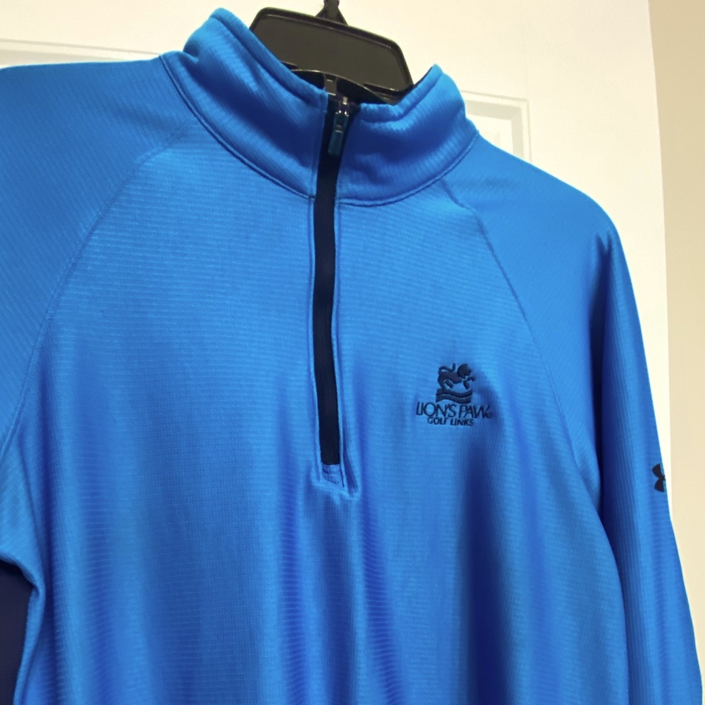 1/4 Zip Under Armour golf pullover.